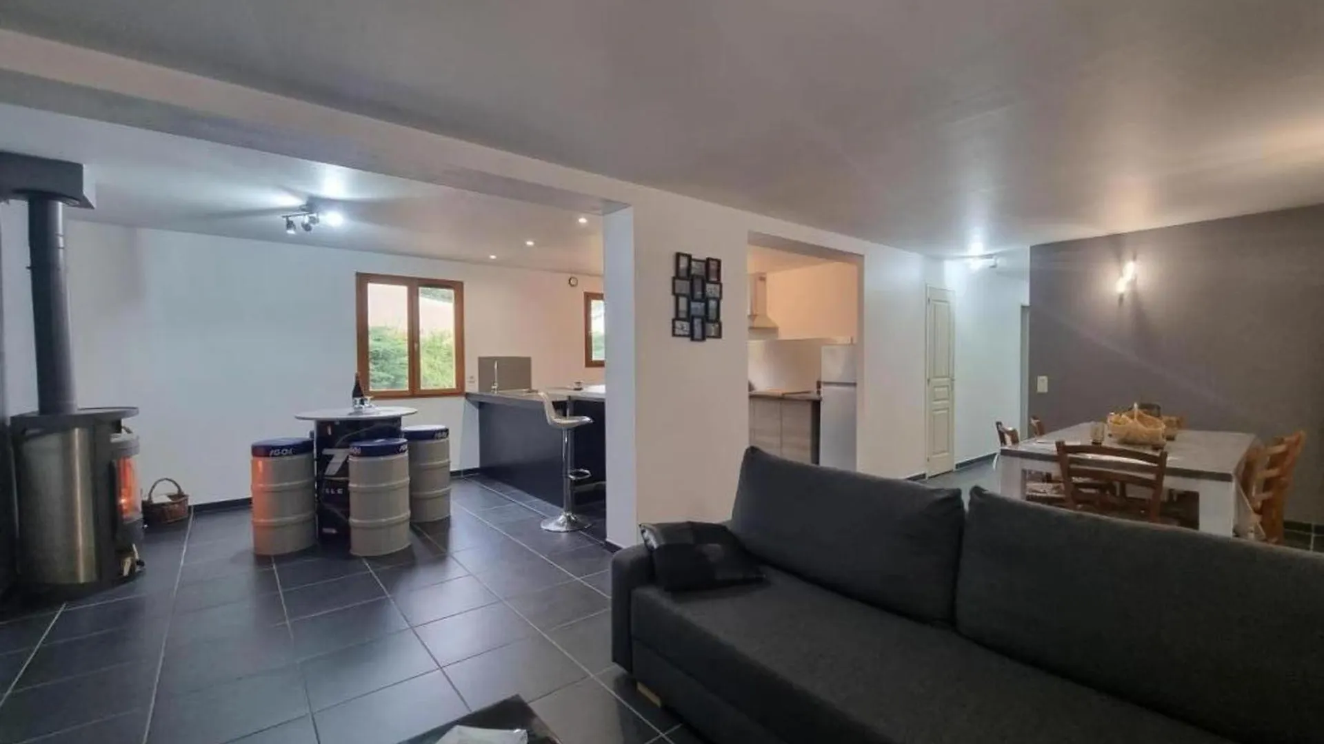 Holiday home Gite 80M² Avec Jardin Privatif, Garage Pour Motos, A Proximite Des Sentiers De Randonnee Et Circuits Vtt. - Fr-1-496-319 Veranne France